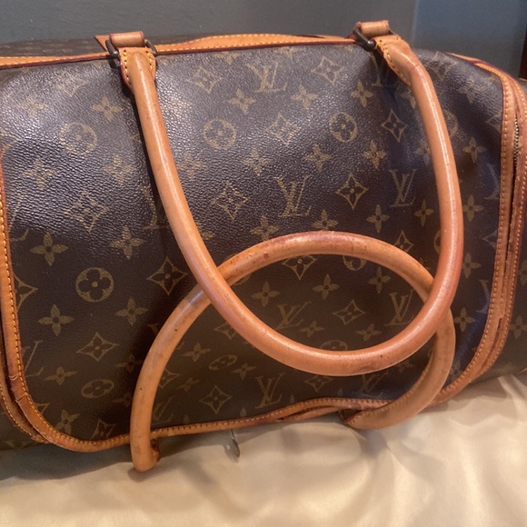 Vintage L V  Dog Carrier - Picture 6 of 12